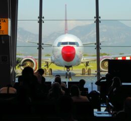 Албания, аєропорт