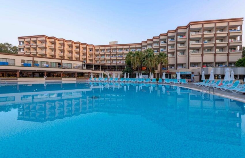 Amara Family Resort main pool