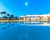 басейн готелю The Grand Hotel Hurghada