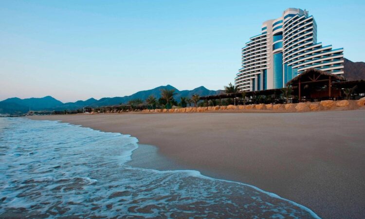 тури в готель готель Le Meridien Al Aqah Beach Resort Hotel 5*