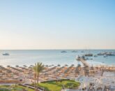 пляж готелю Pickalbatros White Beach Resort